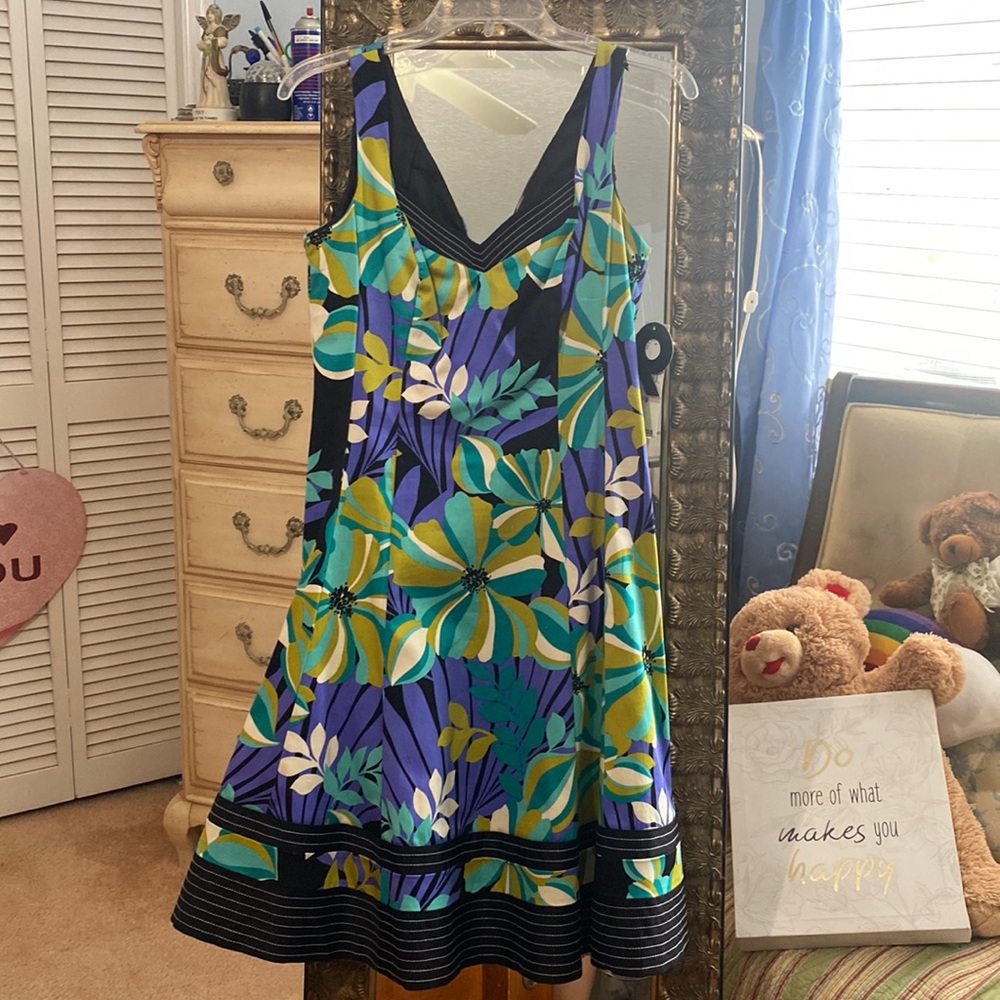 Nine West multi black floral  9 west Hot collection size 6
